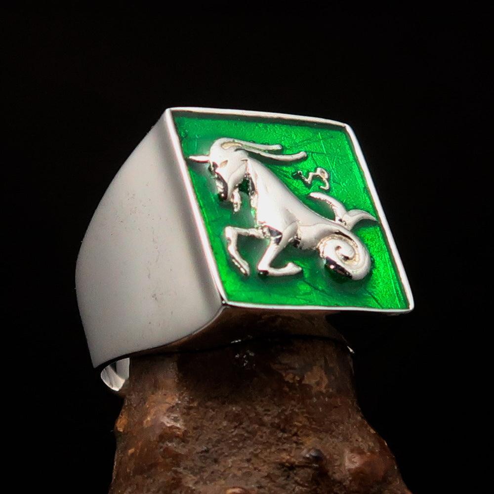 Excellent crafted Men's Zodiac Ring green Star Sign Capricorn - Sterling Silver